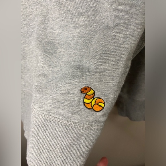 Uniqlo x KAWS x Sesame Street Crewneck Graphic Sweater - Picture 7 of 8